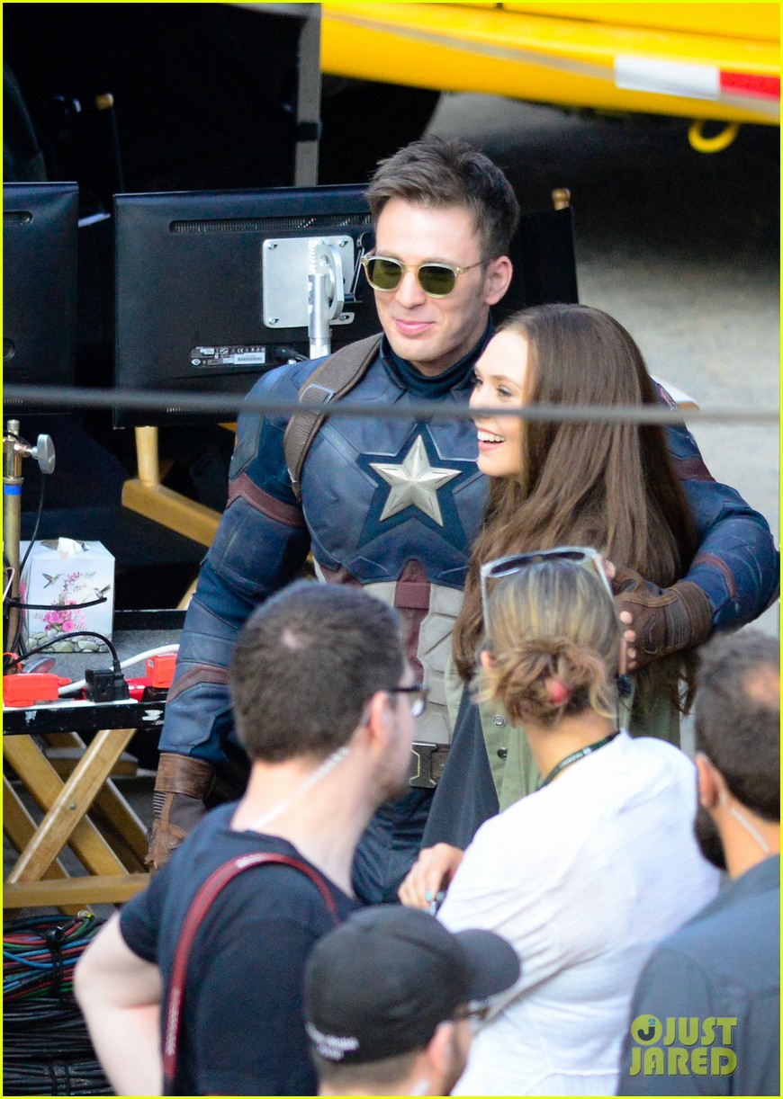 EXCLUSIVE TO INF. May 20, 2015: Chris Evans, Elizabeth Olsen seen hanging out on the set of the new film, 'Captain America: Civil War,' in Atlanta, Georgia. Mandatory Credit: INFphoto.com Ref: infusat-05